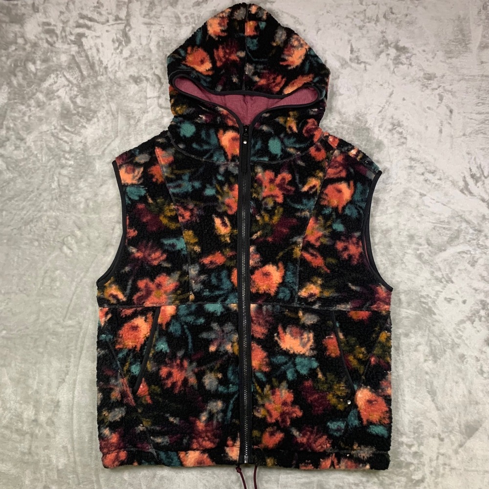 prAna Polar Escape Vest Floral Sherpa Fleece Hooded Womens L Warm Cozy Cabincore